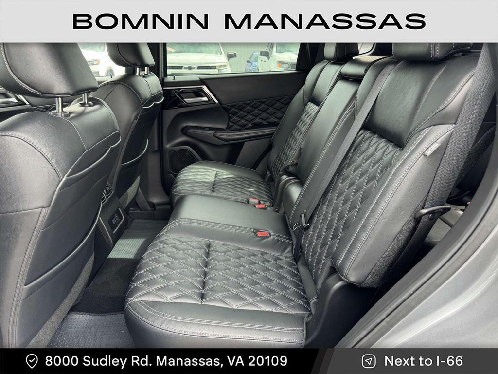 used 2022 Mitsubishi Outlander car, priced at $25,490