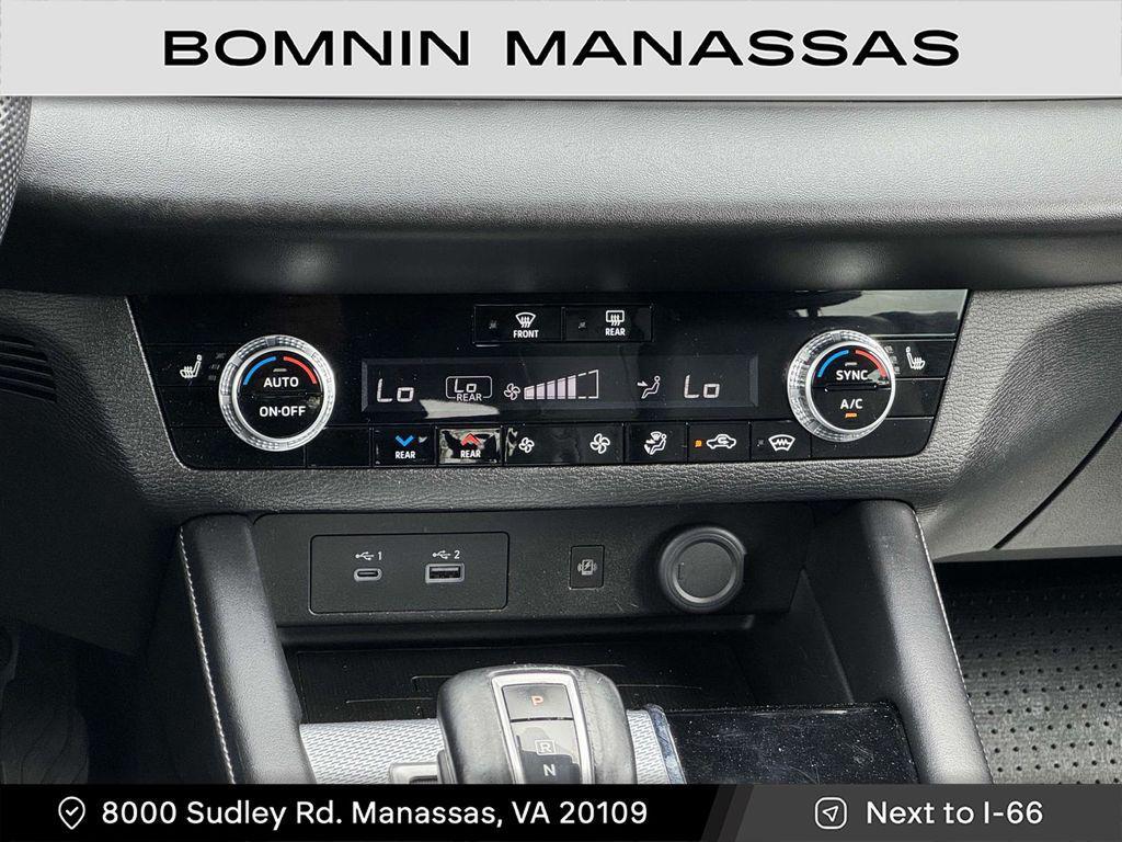used 2022 Mitsubishi Outlander car, priced at $25,490