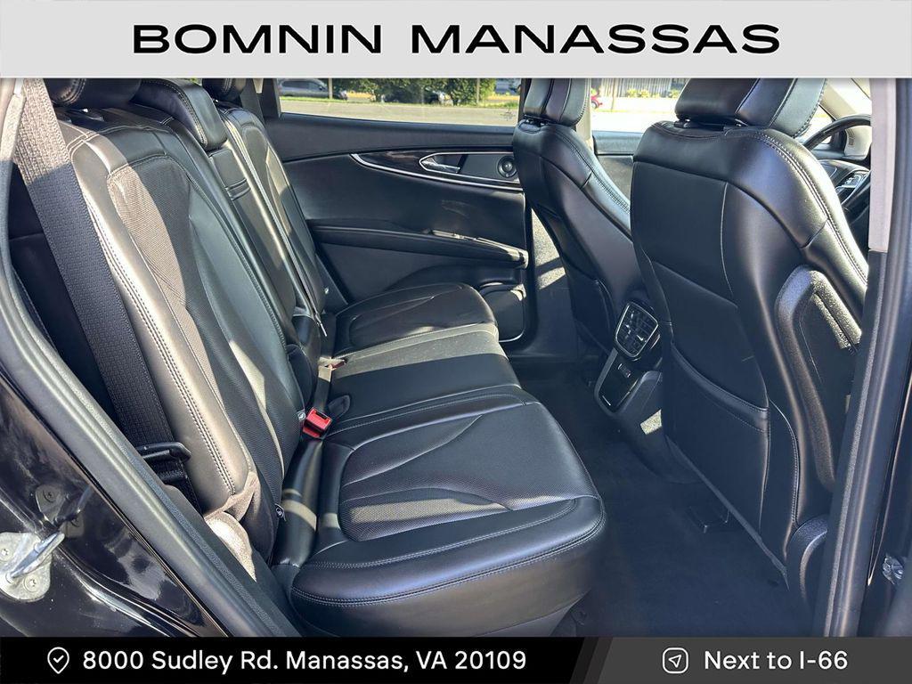 used 2021 Lincoln Nautilus car, priced at $29,990