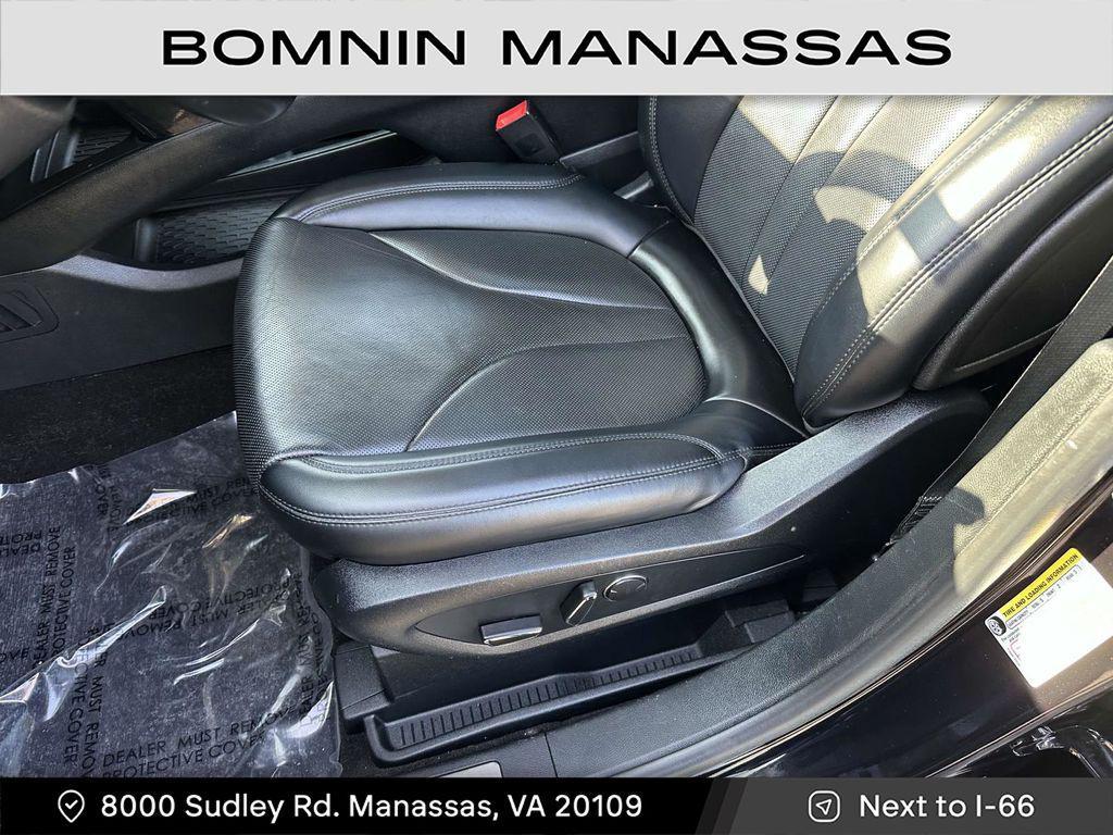 used 2021 Lincoln Nautilus car, priced at $29,990
