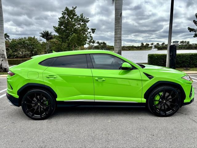 used 2021 Lamborghini Urus car, priced at $198,866