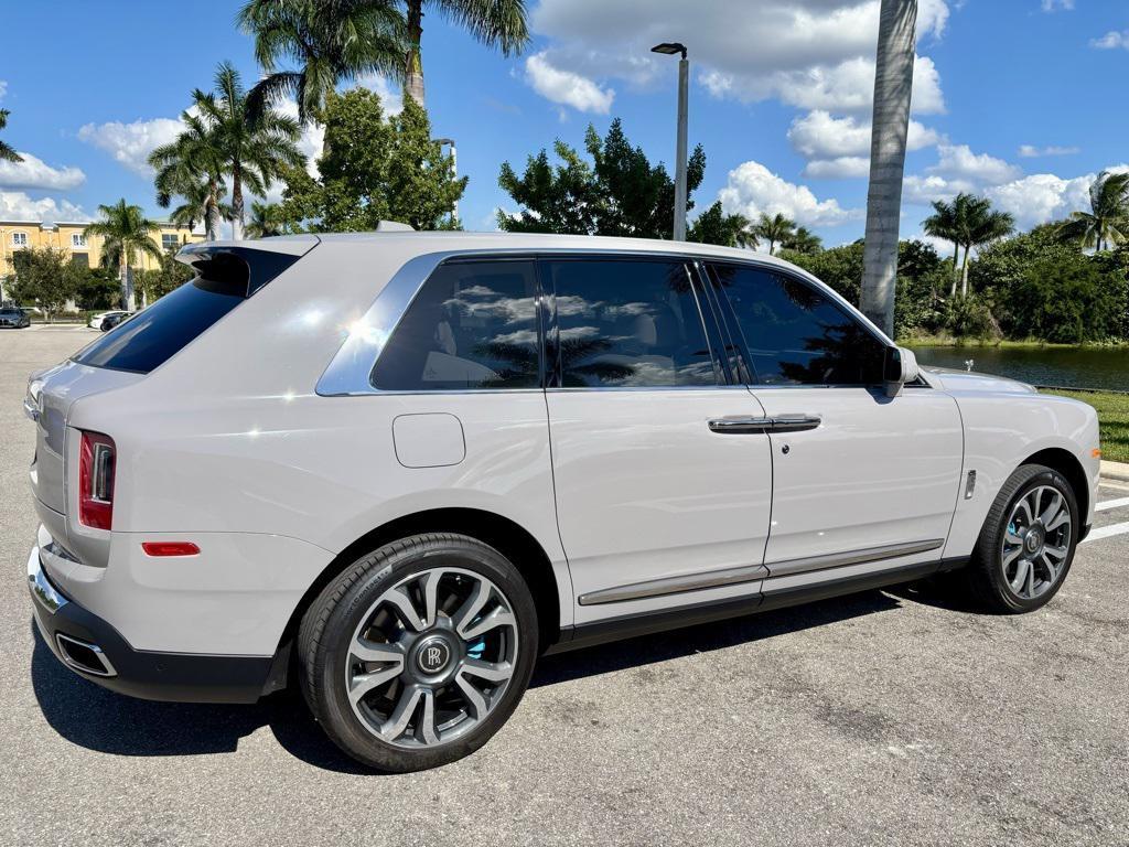 used 2023 Rolls-Royce Cullinan car, priced at $329,973