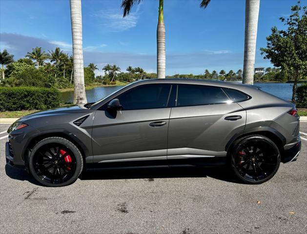 used 2022 Lamborghini Urus car, priced at $234,989