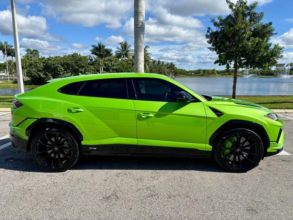 used 2024 Lamborghini Urus car, priced at $274,868