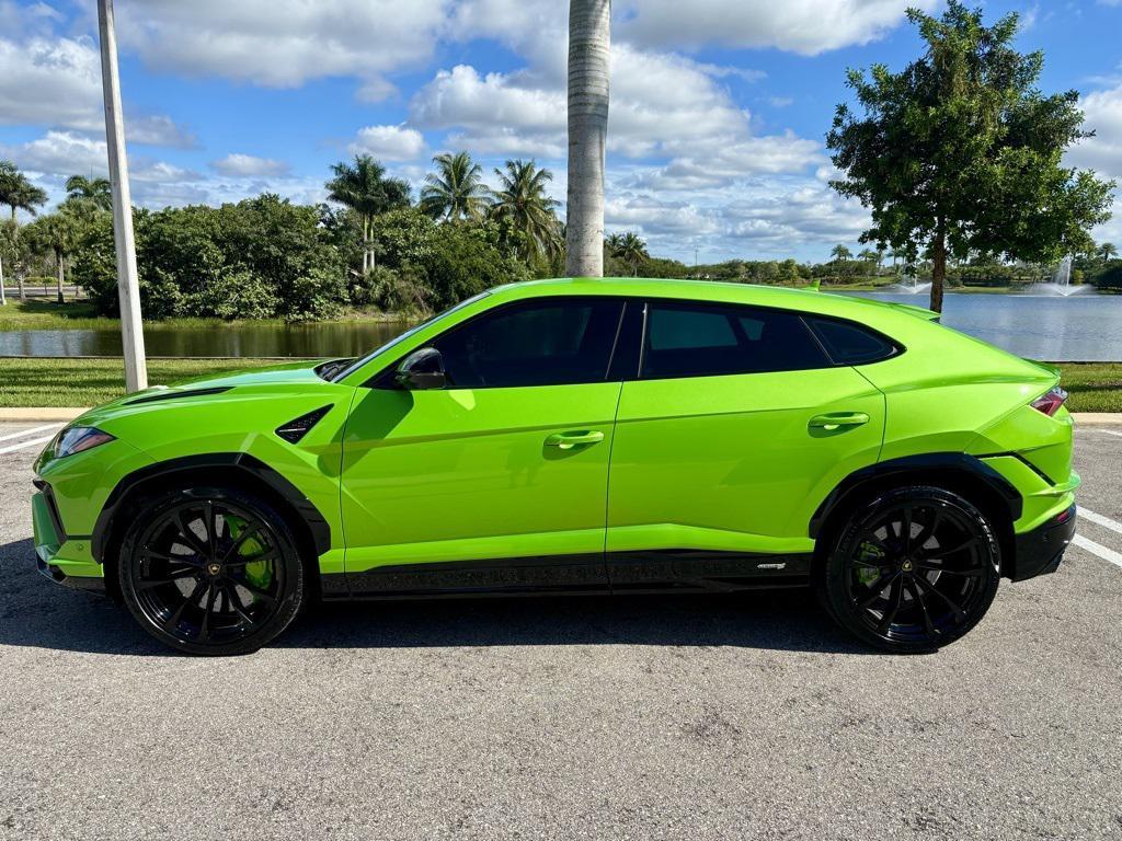 used 2024 Lamborghini Urus car, priced at $274,868