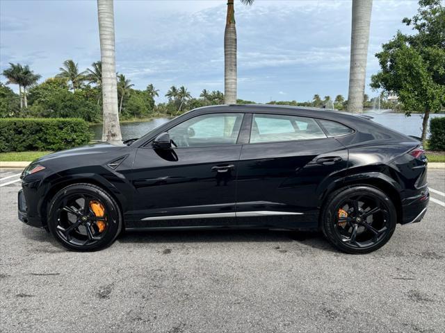 used 2021 Lamborghini Urus car, priced at $199,764