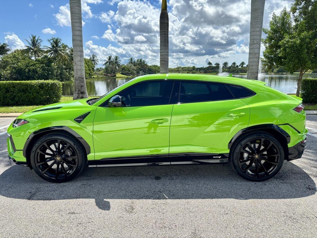 used 2024 Lamborghini Urus car, priced at $289,943
