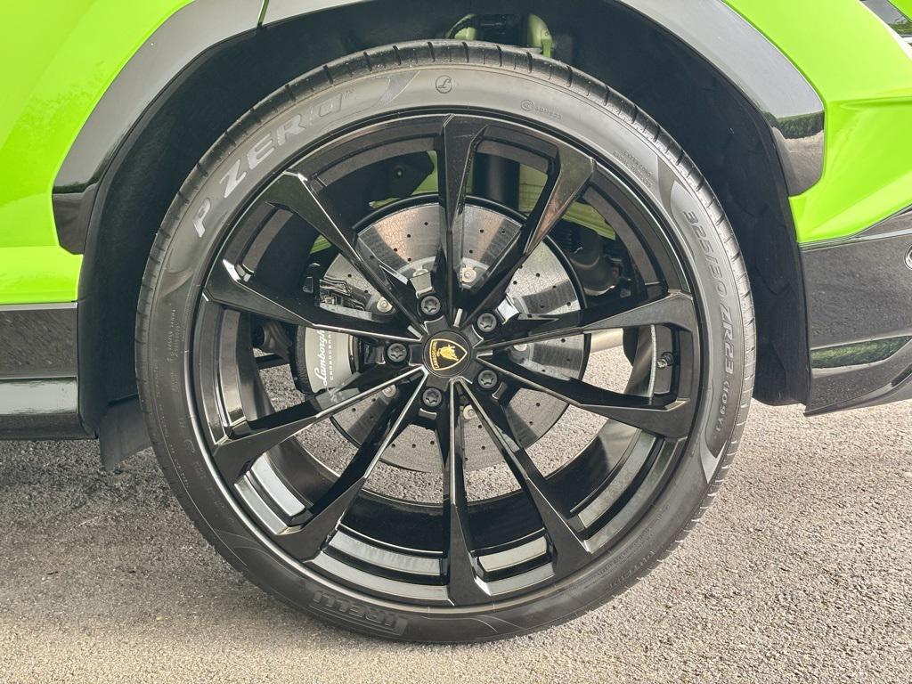 used 2024 Lamborghini Urus car, priced at $289,943