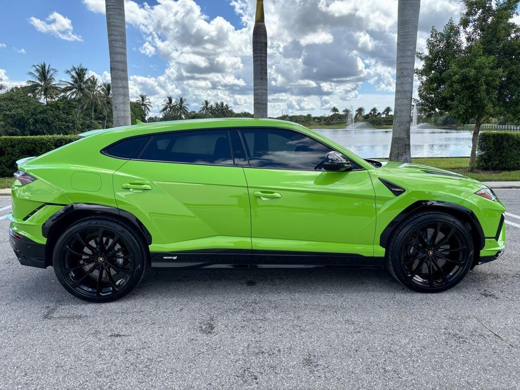 used 2024 Lamborghini Urus car, priced at $289,943