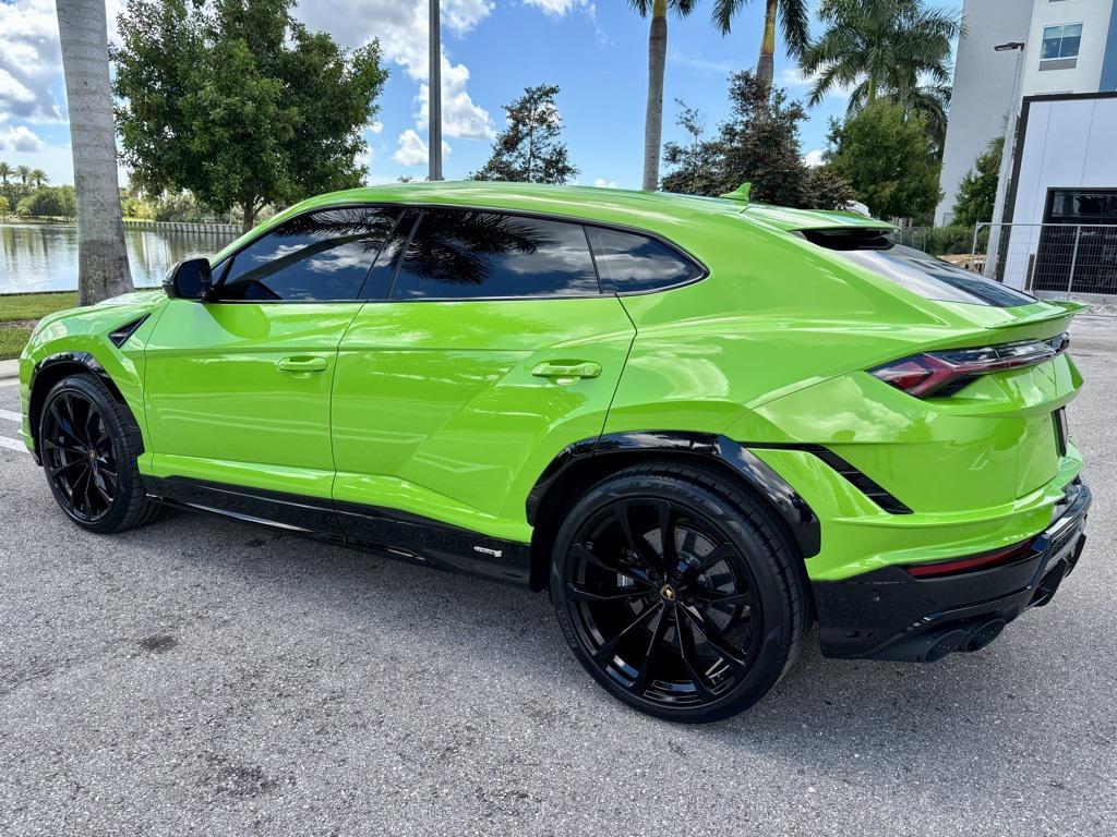 used 2024 Lamborghini Urus car, priced at $289,943
