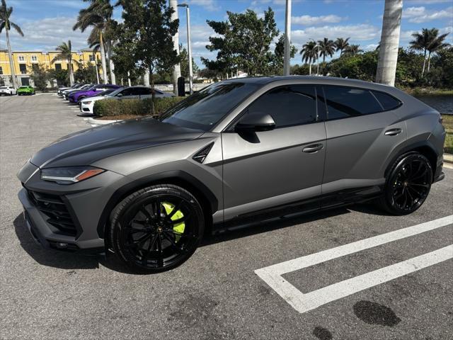 used 2021 Lamborghini Urus car, priced at $229,869