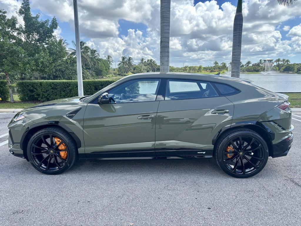 used 2024 Lamborghini Urus car, priced at $279,949