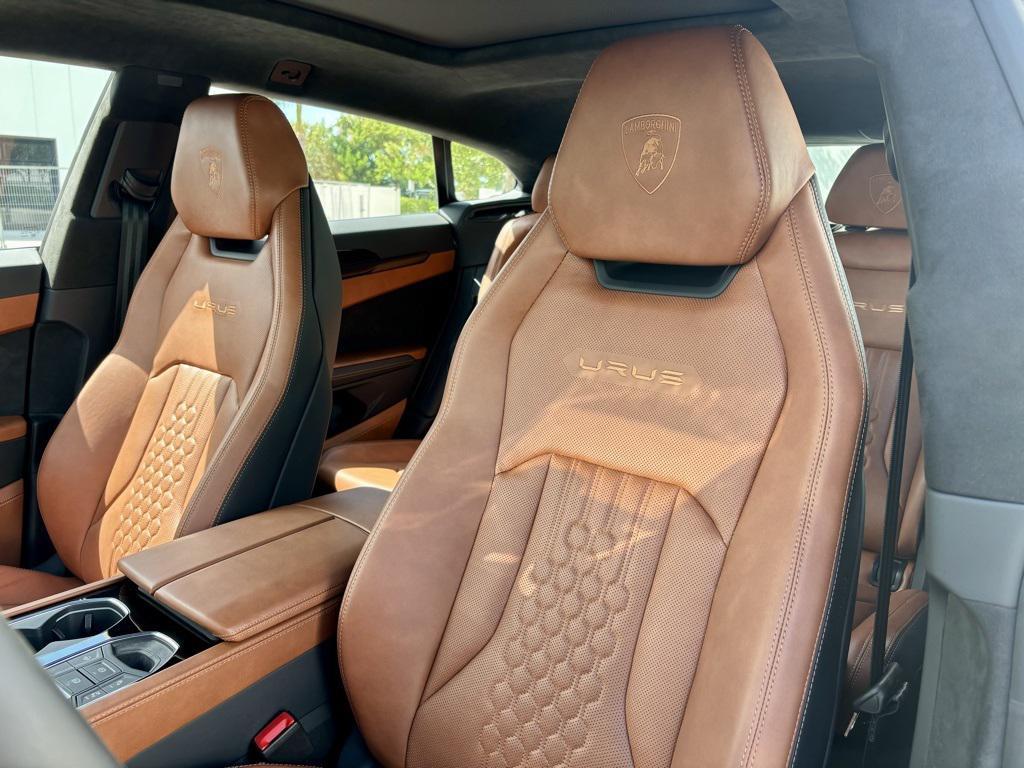 used 2024 Lamborghini Urus car, priced at $279,949