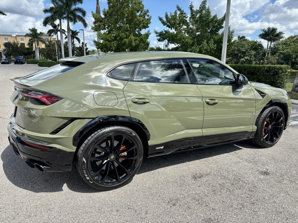 used 2024 Lamborghini Urus car, priced at $279,949