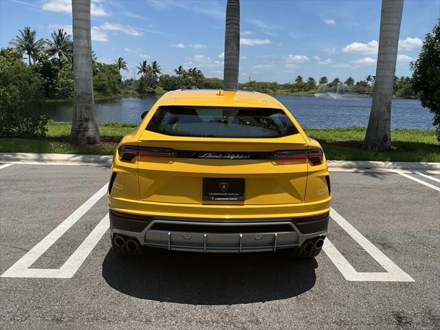 used 2022 Lamborghini Urus car, priced at $268,923