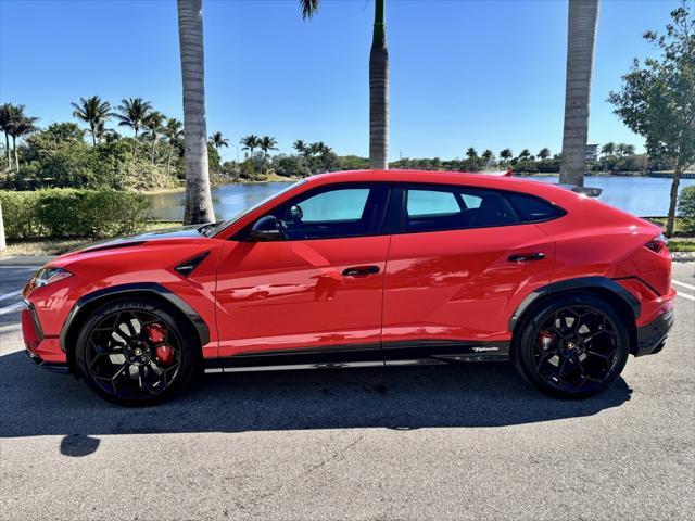 used 2024 Lamborghini Urus car, priced at $329,933