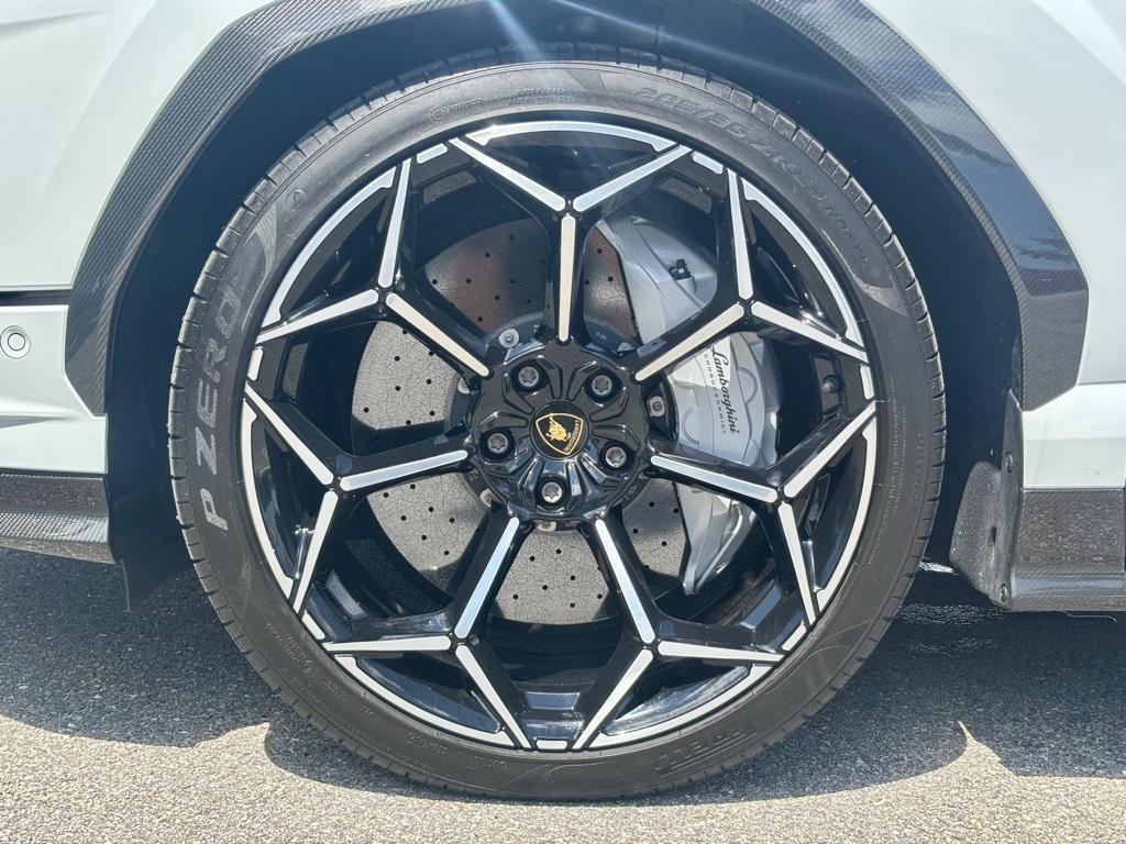used 2023 Lamborghini Urus car, priced at $289,921
