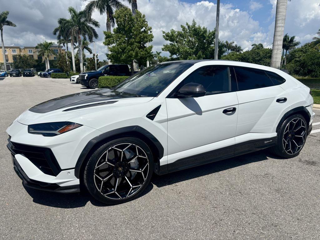 used 2023 Lamborghini Urus car, priced at $289,921
