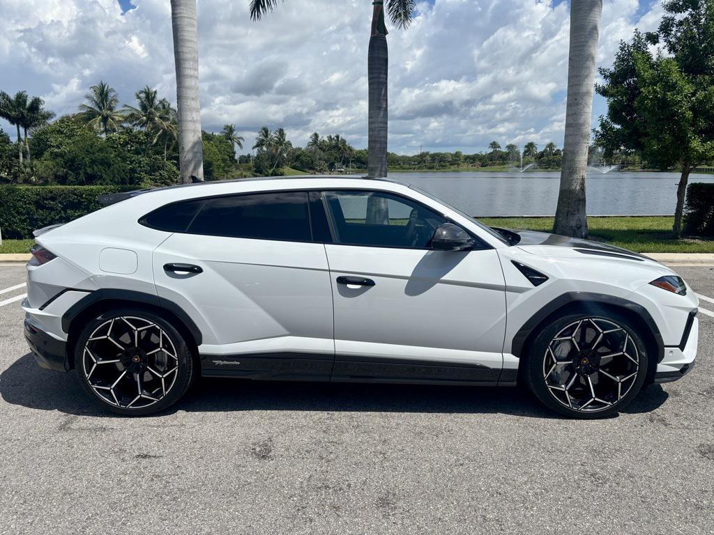 used 2023 Lamborghini Urus car, priced at $289,921