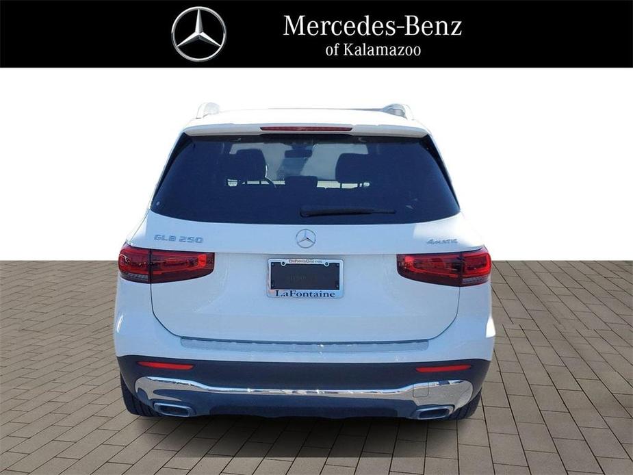 new 2023 Mercedes-Benz GLB 250 car, priced at $48,950