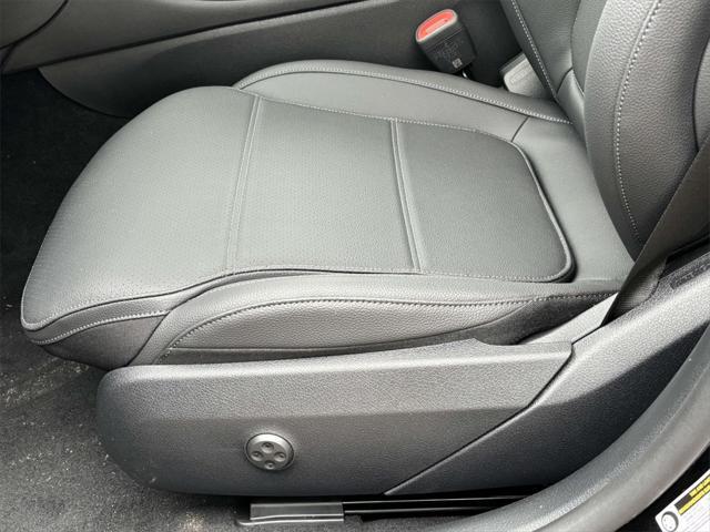 new 2025 Mercedes-Benz C-Class car
