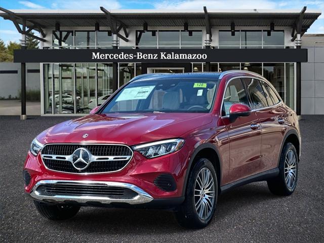new 2025 Mercedes-Benz GLC 300 car