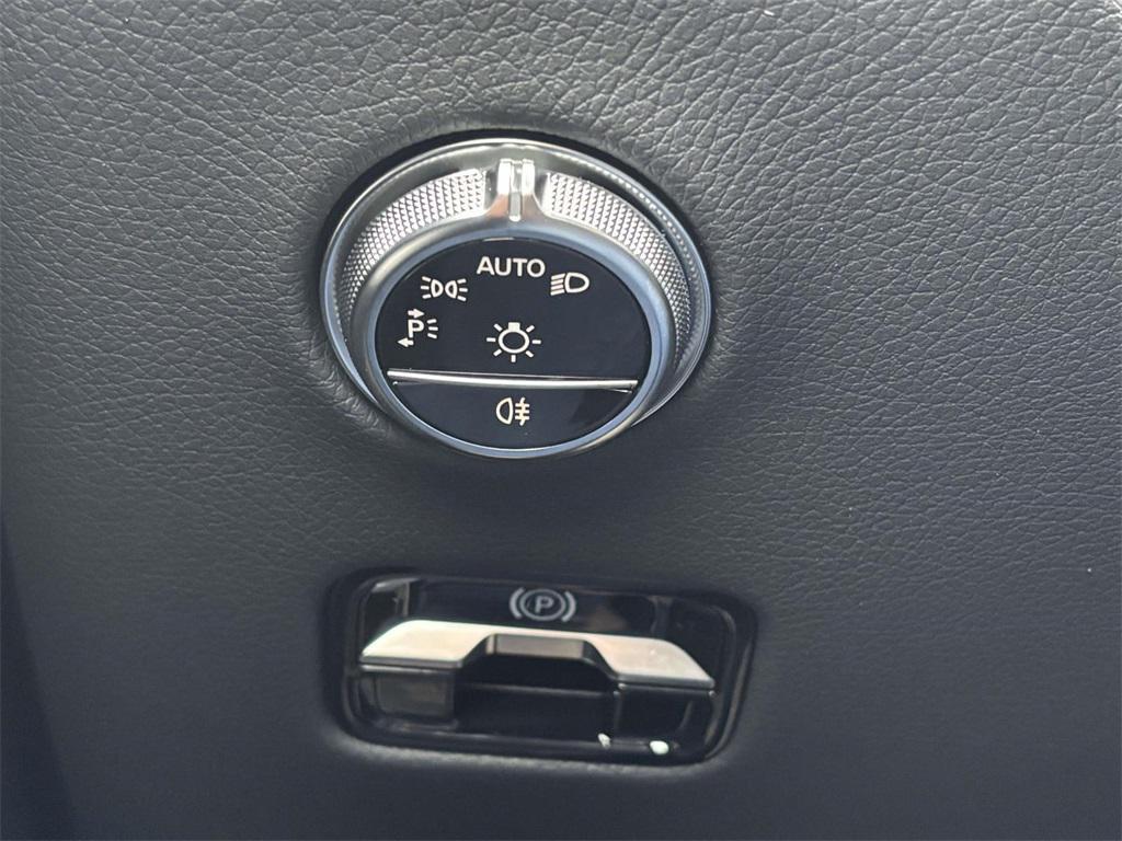 new 2026 Mercedes-Benz GLC 300 car