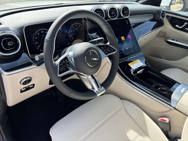 new 2025 Mercedes-Benz GLC 300 car