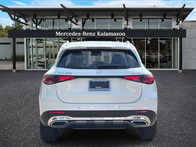 new 2025 Mercedes-Benz GLC 300 car