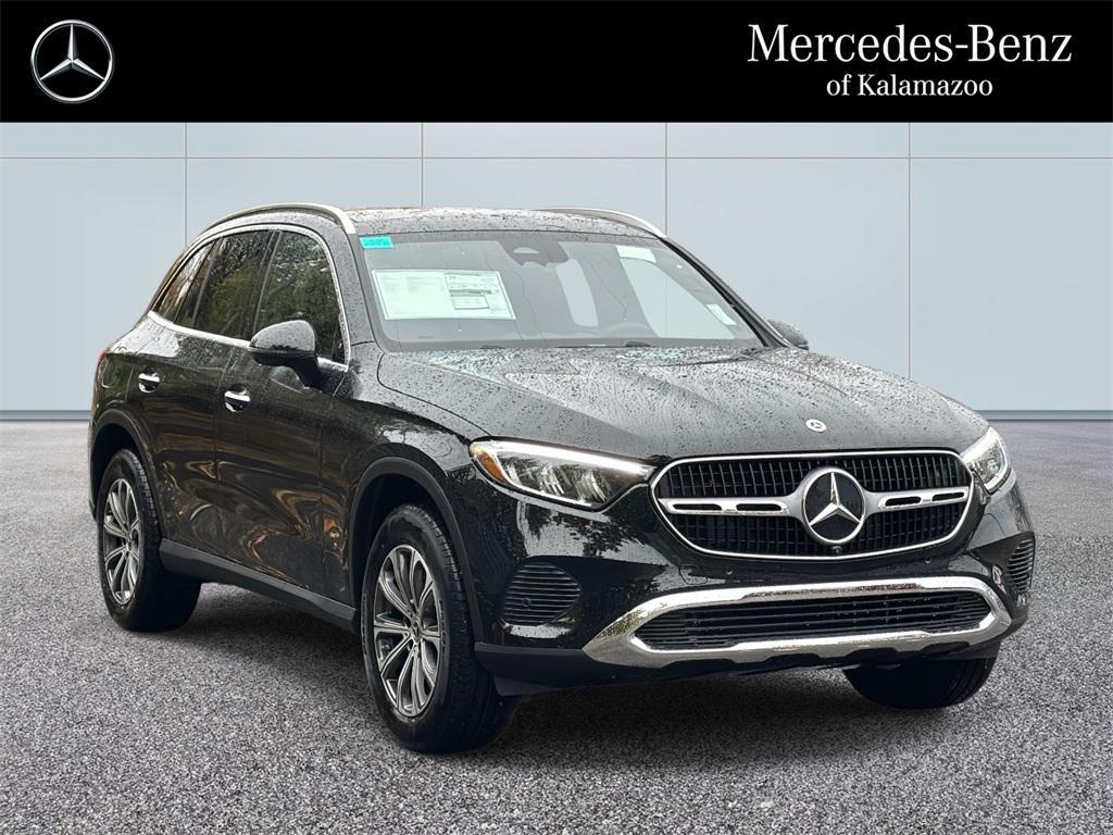 new 2026 Mercedes-Benz GLC 300 car
