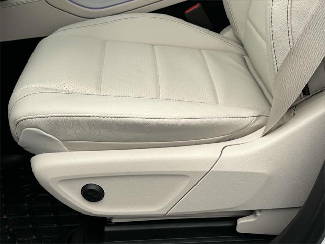 new 2025 Mercedes-Benz GLS 450 car, priced at $94,940