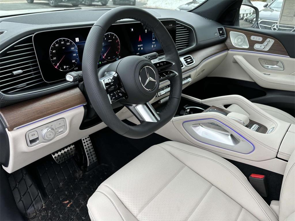 new 2025 Mercedes-Benz GLS 450 car, priced at $94,940