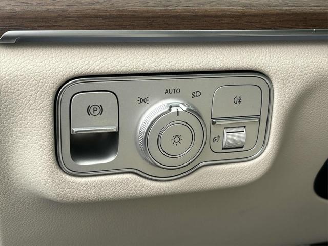 new 2025 Mercedes-Benz GLS 450 car, priced at $94,940