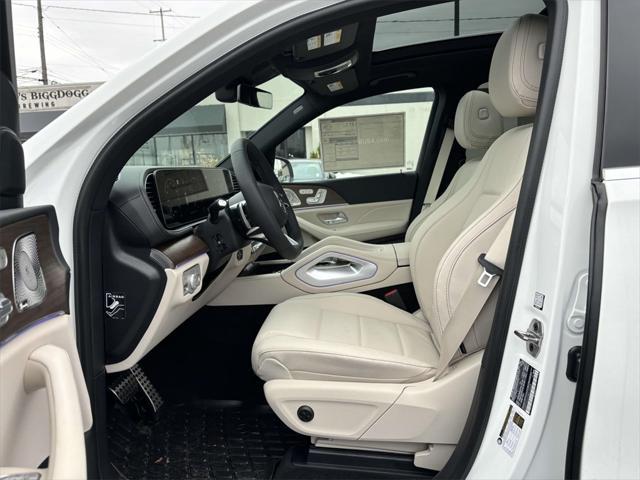 new 2025 Mercedes-Benz GLS 450 car, priced at $94,940