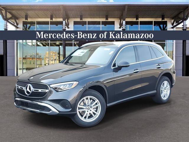 new 2025 Mercedes-Benz GLC 300 car