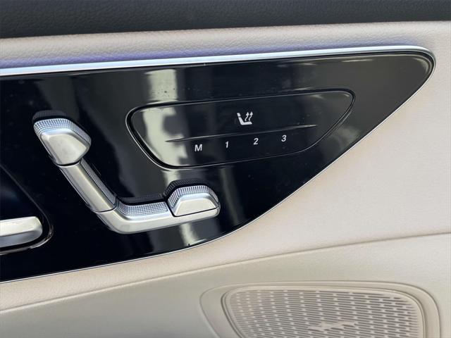 new 2025 Mercedes-Benz GLC 350e car