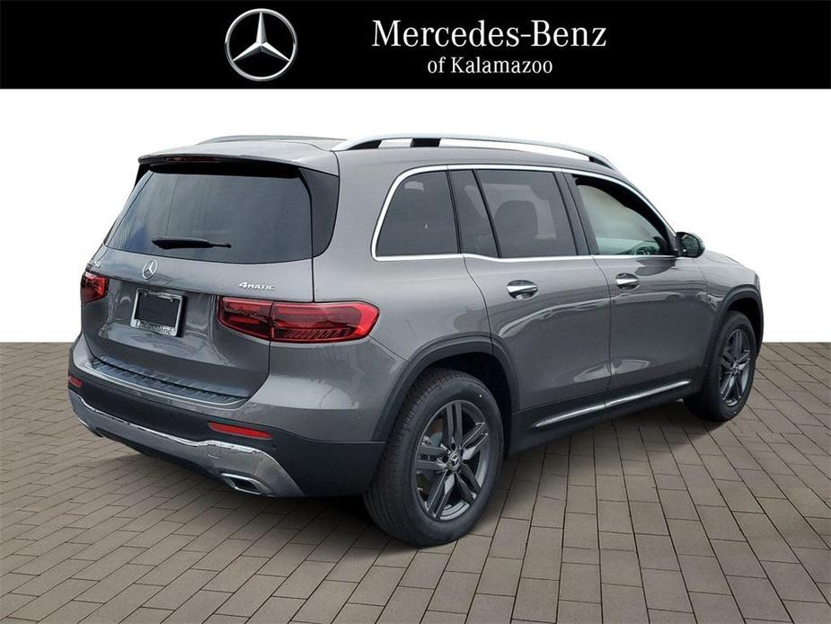 new 2024 Mercedes-Benz GLB 250 car, priced at $50,505