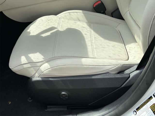 new 2025 Mercedes-Benz C-Class car