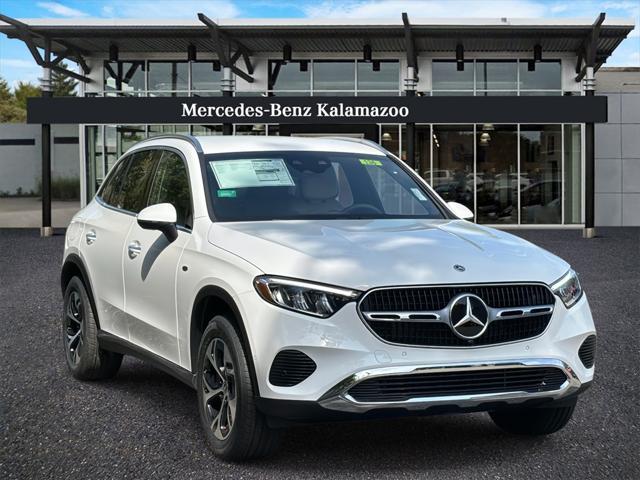 new 2025 Mercedes-Benz GLC 350e car