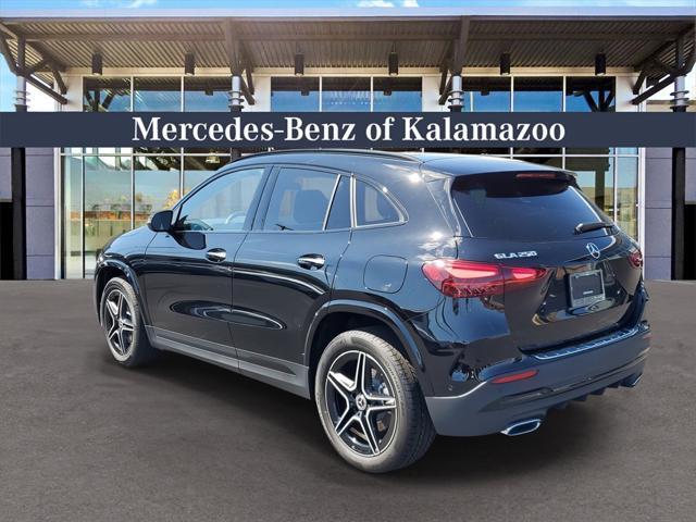 new 2024 Mercedes-Benz GLA 250 car, priced at $52,700