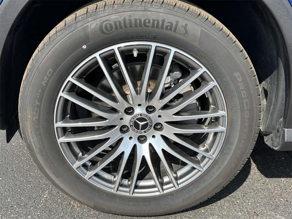 used 2025 Mercedes-Benz GLC 300 car, priced at $52,220
