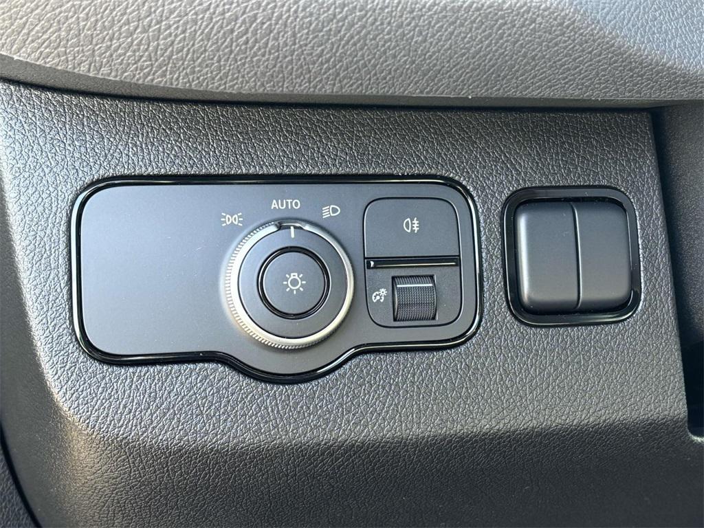 new 2025 Mercedes-Benz Sprinter 2500 car, priced at $58,742