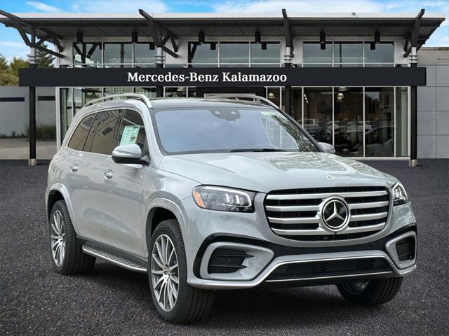 new 2025 Mercedes-Benz GLS 580 car