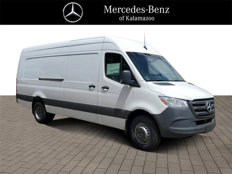 new 2024 Mercedes-Benz Sprinter 3500 car, priced at $71,458