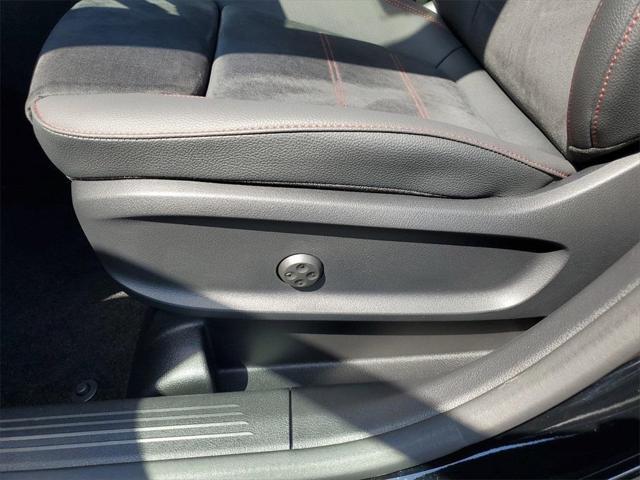 used 2024 Mercedes-Benz GLA 250 car, priced at $44,900