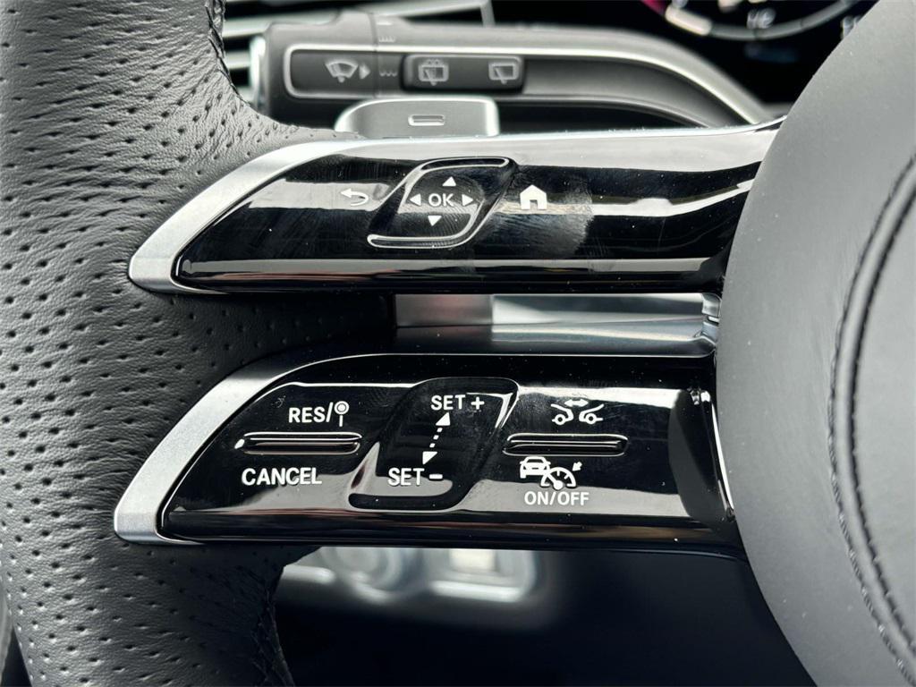 new 2025 Mercedes-Benz GLS 450 car, priced at $102,250