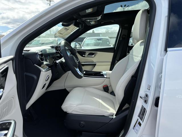 new 2025 Mercedes-Benz GLC 300 car