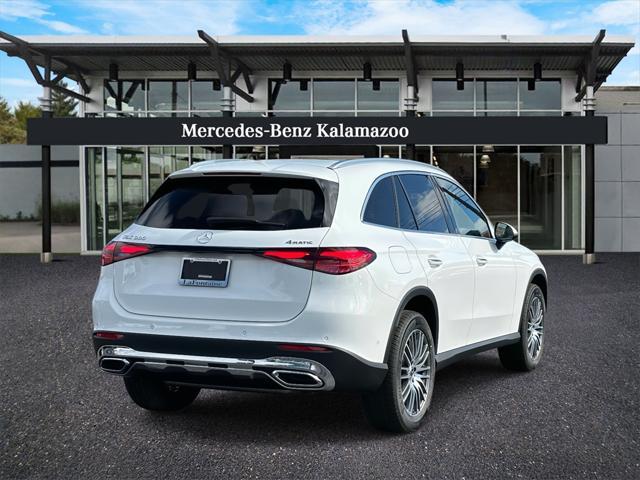 new 2025 Mercedes-Benz GLC 300 car