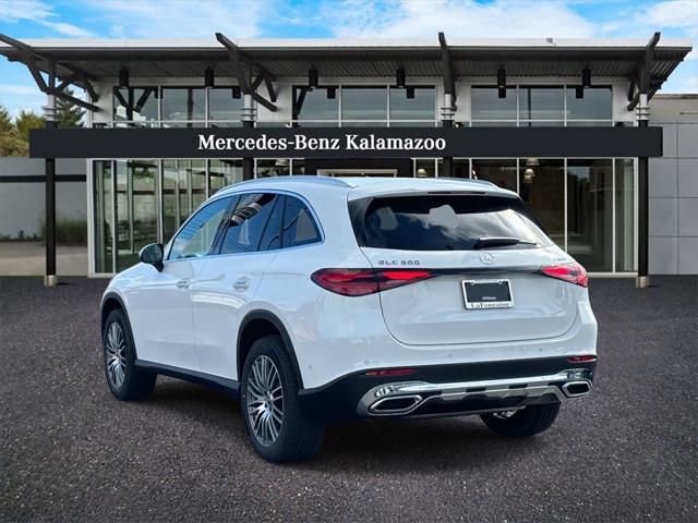 new 2025 Mercedes-Benz GLC 300 car