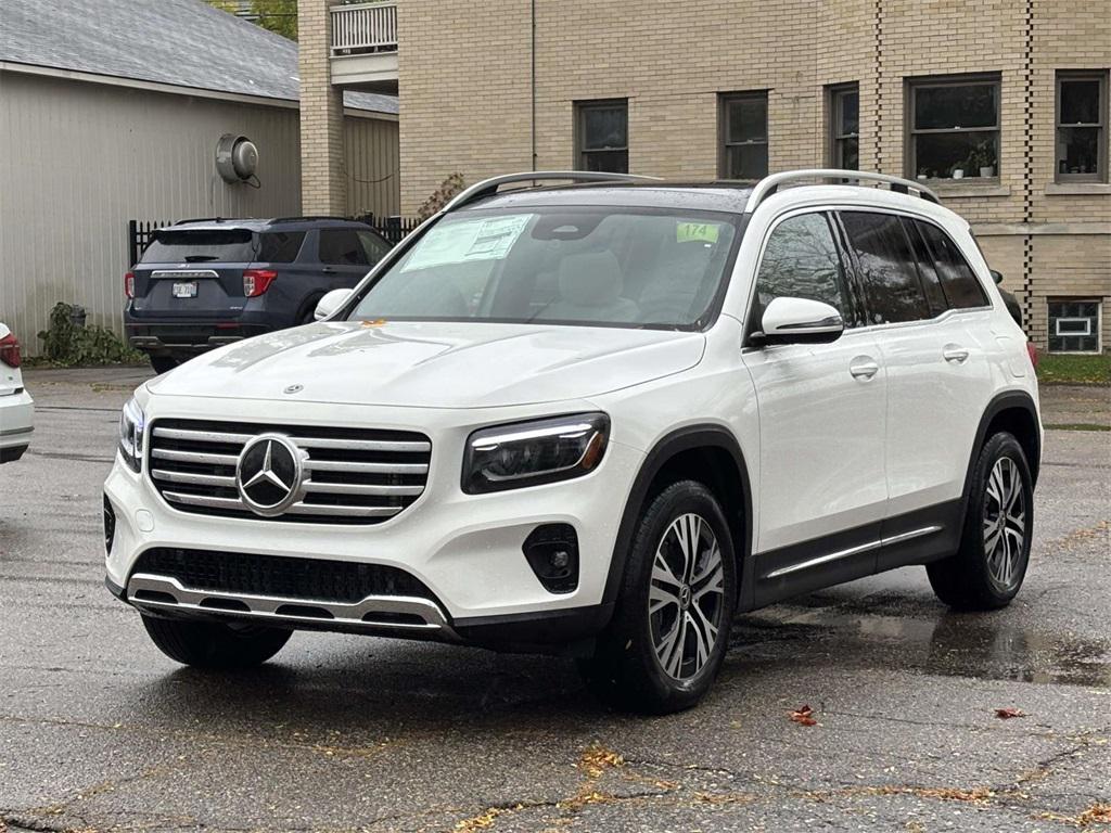 new 2026 Mercedes-Benz GLB 250 car
